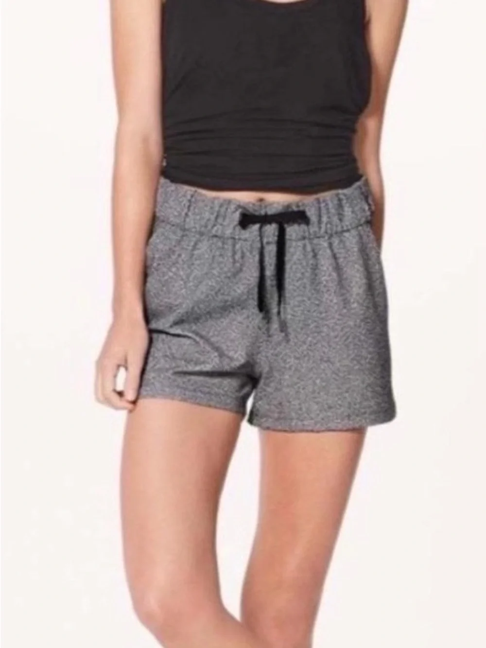 LululemonWomen’s Gray Drawstring Lounge Shorts Size L